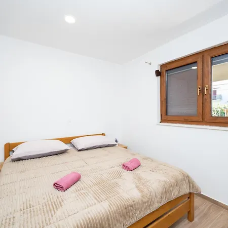 With Parking Space - 25505 דירה *
